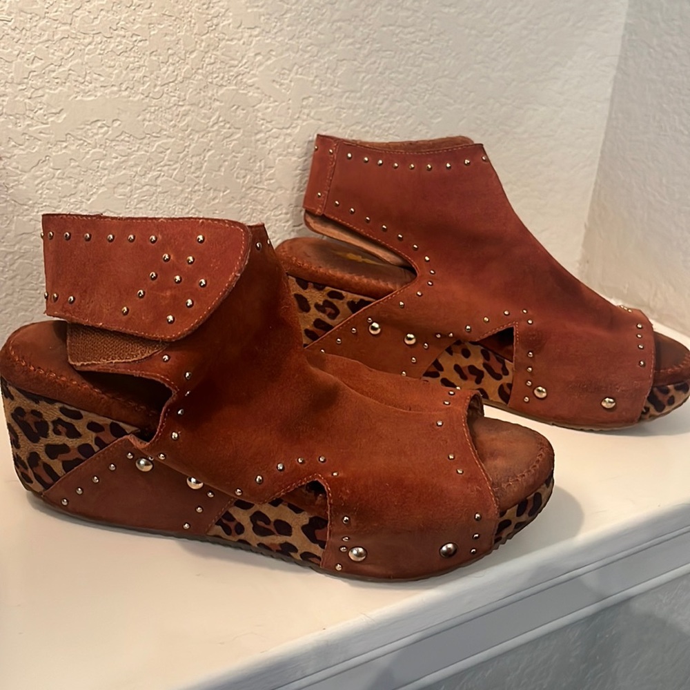 Volatile Size 8 Leopard Print Brown